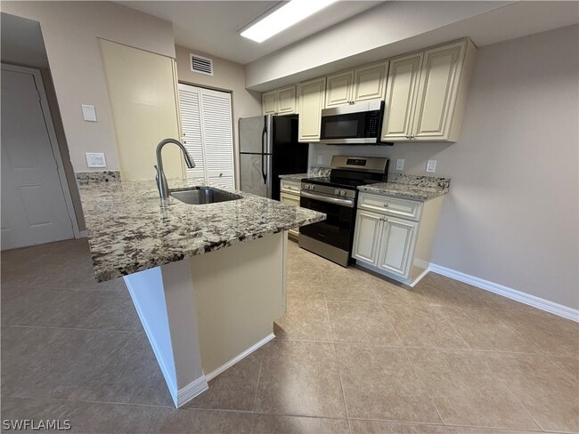 Photo - 2058 Arbour Walk Cir Unidad 3316