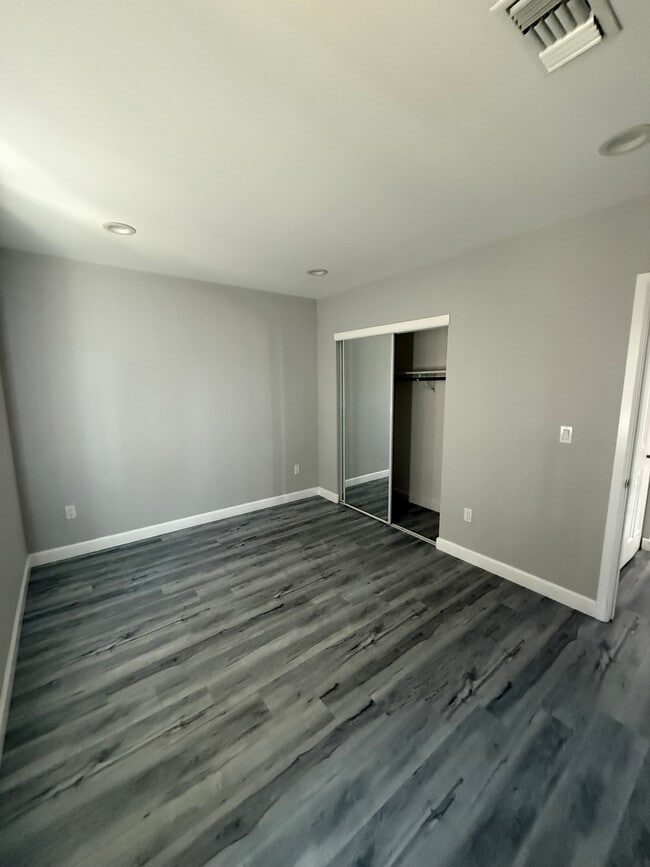 Photo - 8225 Ben Ave