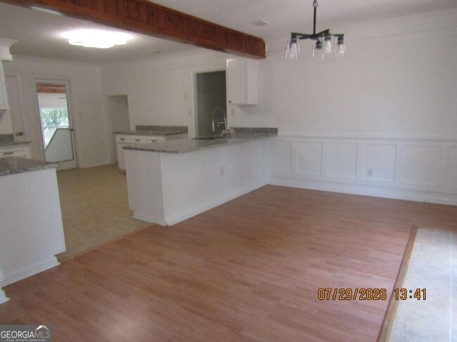 Photo - 513 Juniper Way