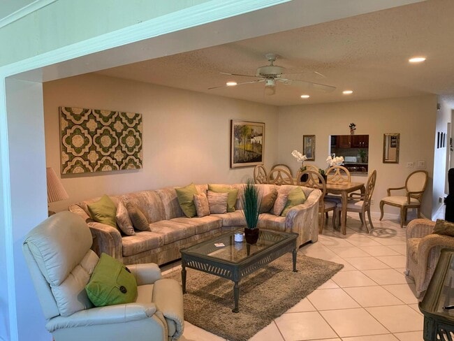 Photo - 787 Nantucket Cir