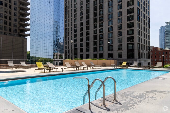 Pool - Lake Shore Plaza