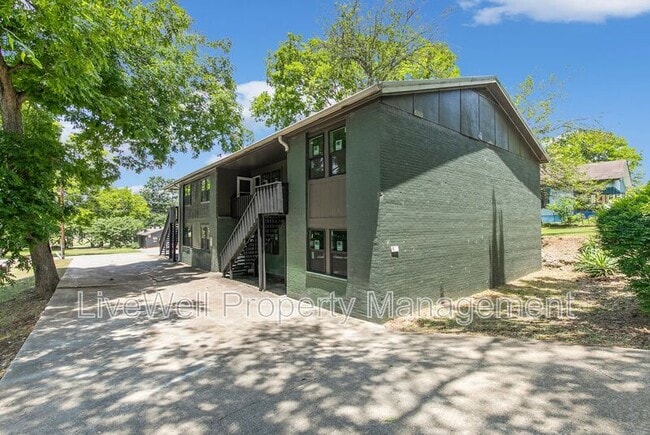 Photo - 2608 20th Ave N