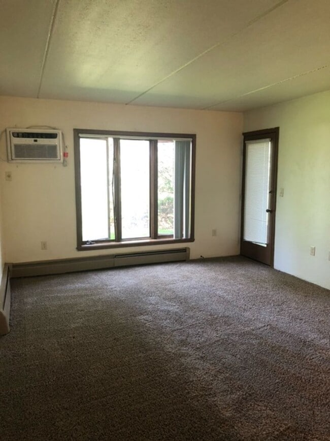 Village Park Apartments-Appleton