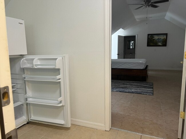 Photo - 2540 Greenwood Dr Unit 2540 Greenwood Dr 1