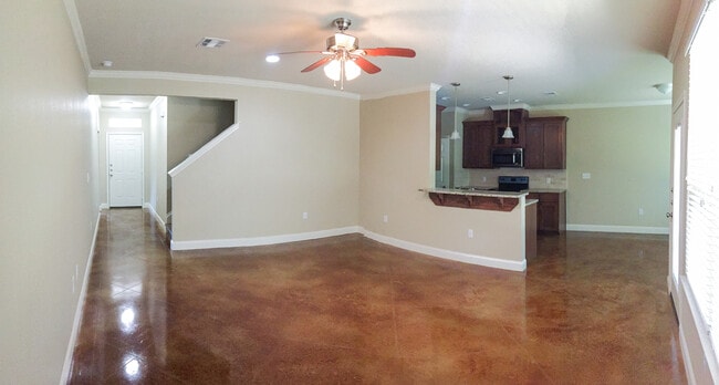 2933 Savannah Ct