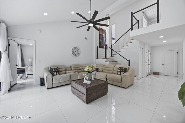 Photo - 7805 Baymeadows Cir W