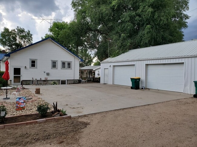 Photo - Cute, Quiet and Renovated One Bedroom Finished Basement in Eaton