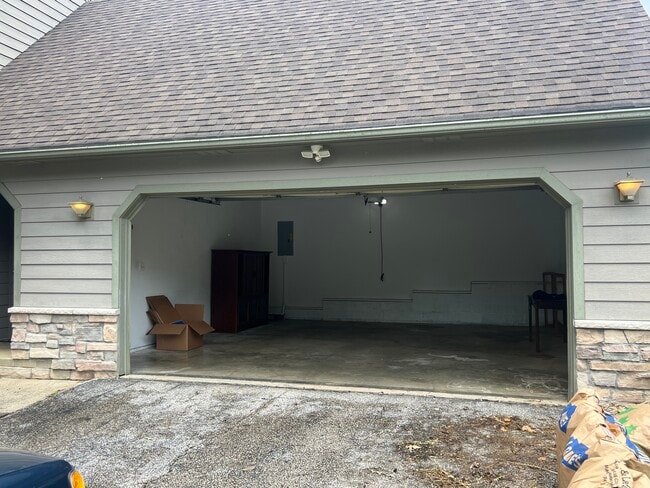 Photo - 1803 E Thornton Dr