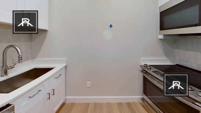 Building Photo - 2 bedroom in Brighton MA 02135 Unit 2 Rental