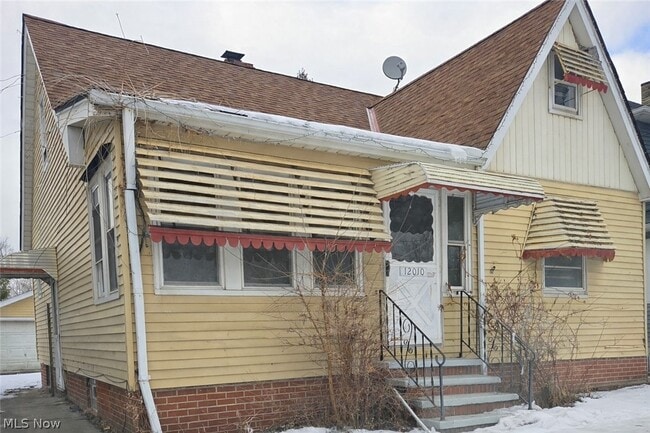 Building Photo - 12010 Longmead Ave