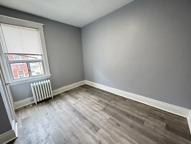 Photo - 128 Carrick Ave Unit 12