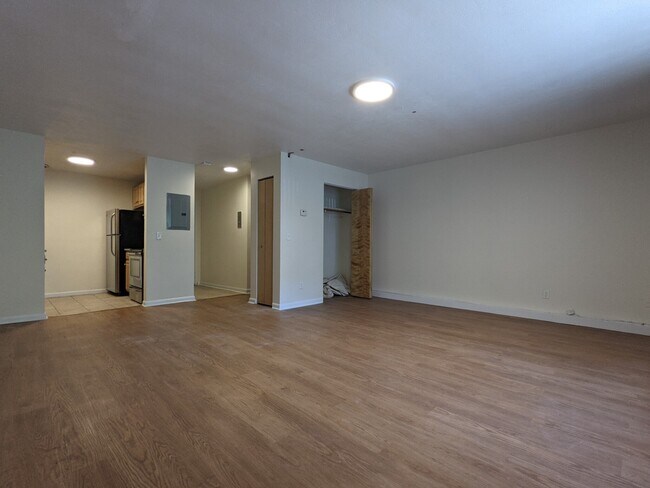 Photo - 222 Babcock St Unit 1C