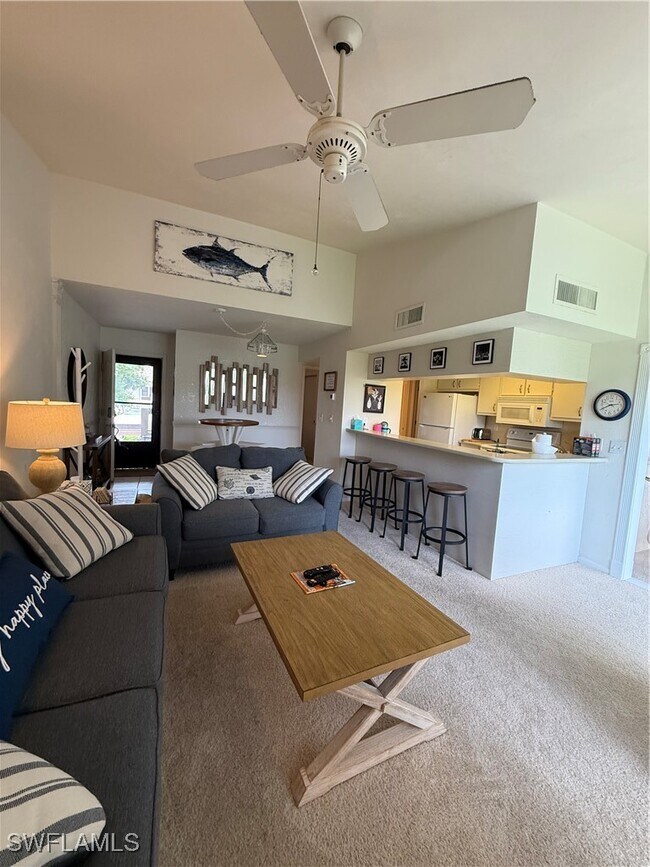 Photo - 5590 Trailwinds Dr Unit 421