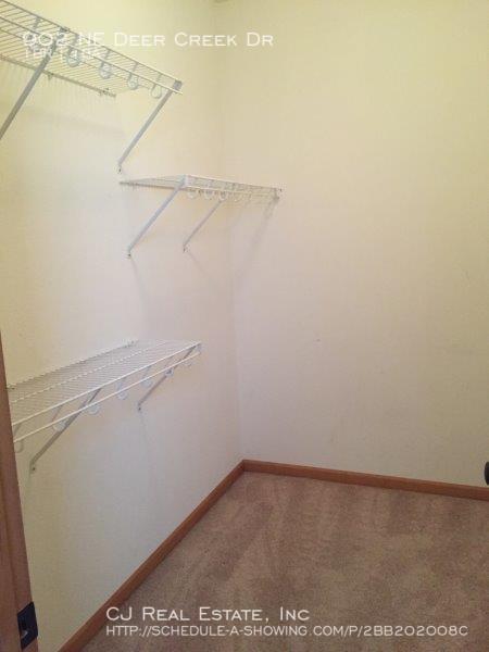 Photo - 902 NE Deer Creek Dr