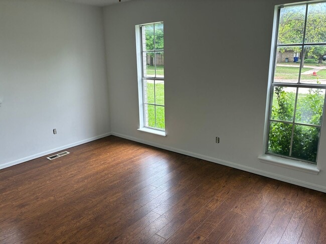 Photo - Spacious 4 Bed / 2 Bath Home for Rent in Norman