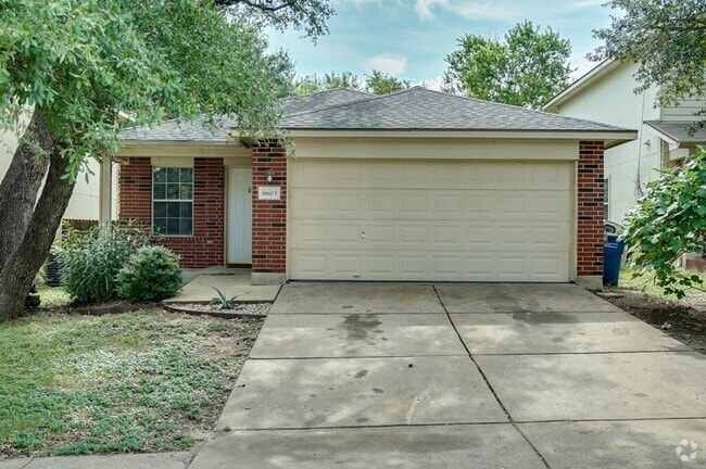 Building Photo - 8603 Davis Oaks Trail Rental