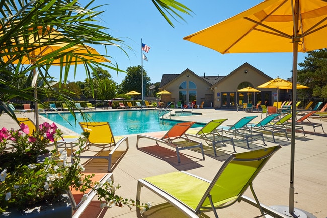 Photo - Lakeside Terrace Apartments