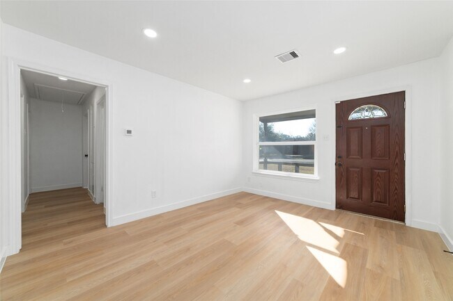 Photo - 419 Bellmar Dr