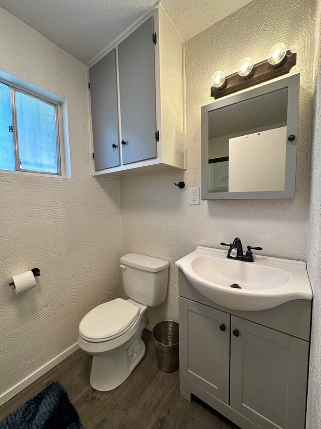 Photo - !!Scheduled showing for 3/25 @ 3:30-3:40 !!1Cute cozy 2 bedroom 1 bath with water , sewage , garb...