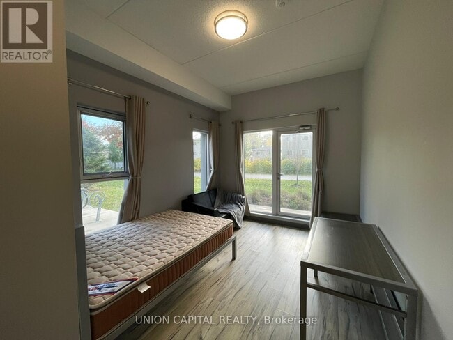 Photo - 77 Leland St Unité 120