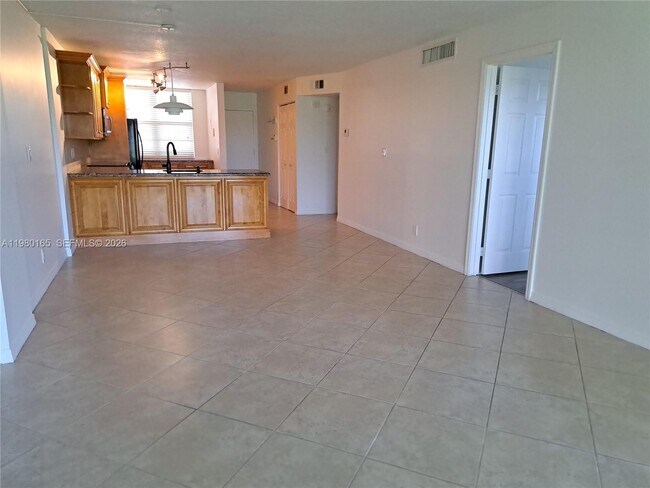 Photo - 250 Jacaranda Dr Unit 109