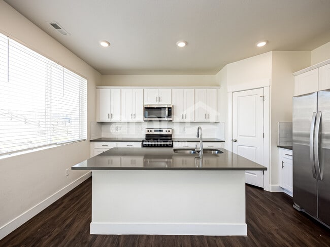 Photo - 7608 Mardale Ln