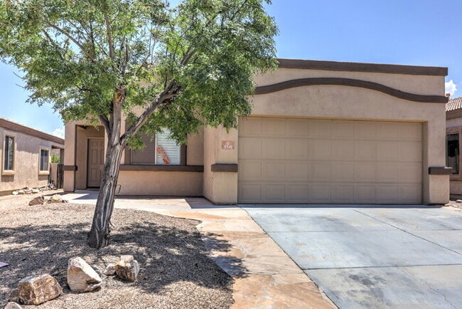 Building Photo - Rancho Sahuarita