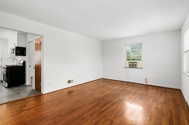 Photo - King Ave Flats