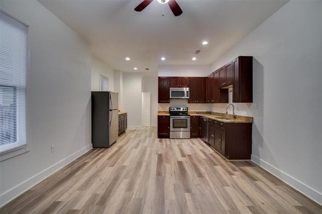 Photo - 5513 Victor St