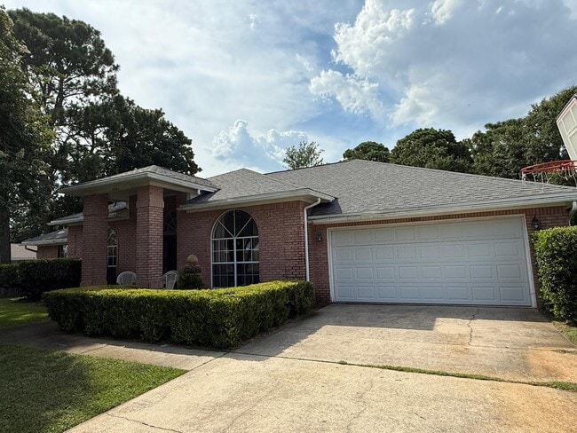 Photo - 4444 Southminster Cir