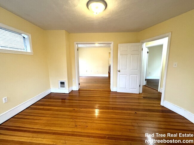 Photo - 4057 Washington St Unit 2