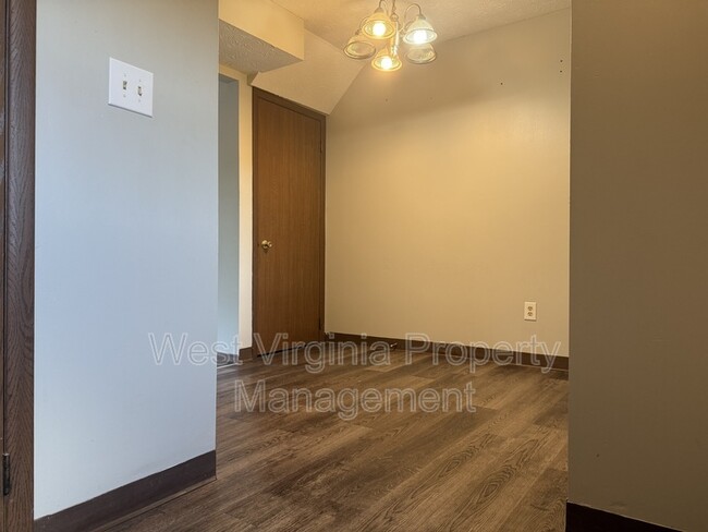 Photo - 82 Beagle Club Rd Unit 2