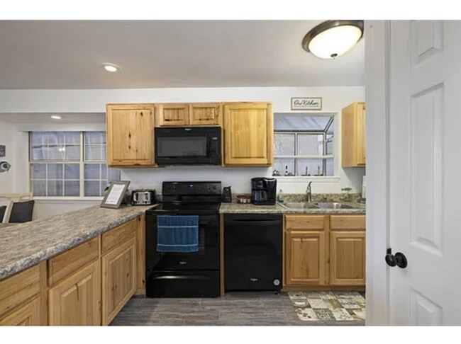 Photo - 38 Lantern Bay Ln Unit 4