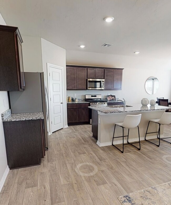 Photo - 2717 Phelps Dr