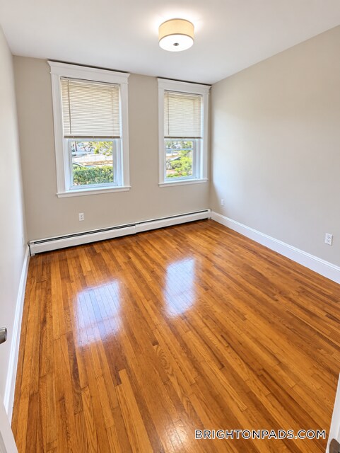 1846 Commonwealth Ave Unit 4