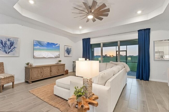 Photo - 14381 Heritage Landing Blvd
