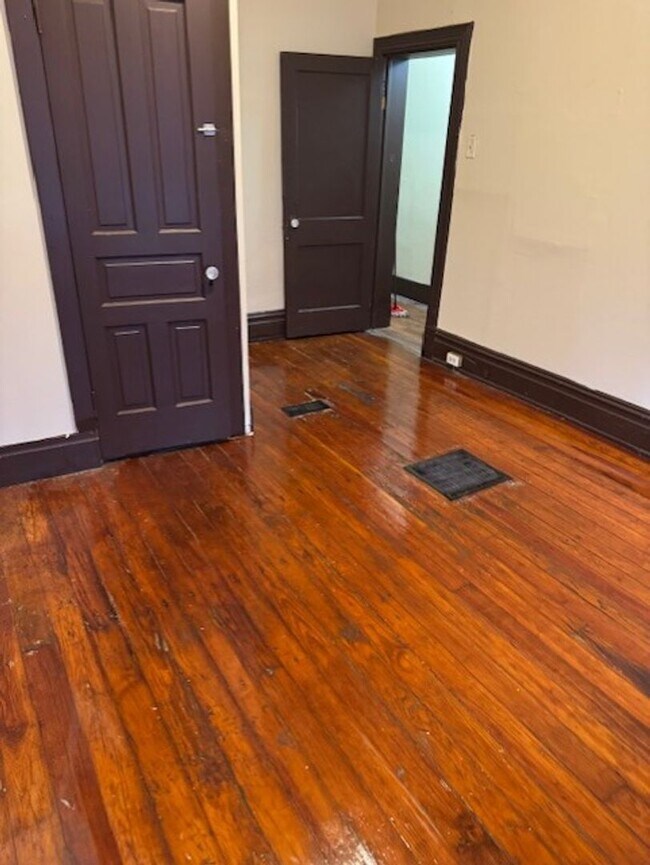 Photo - 1158 Mulberry St Unit 1