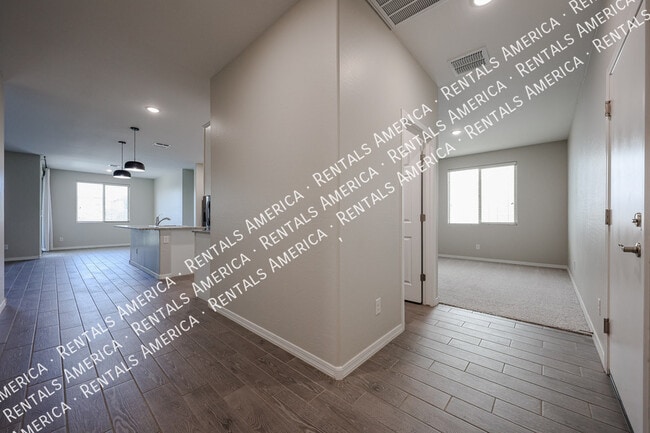 Photo - 5612 W Ldg Dr