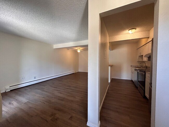 Photo - $0 DEPOSIT OPTION, CHARMING 1-BEDROOM CONDO IN FORT LOGAN WITH MODERN UPGRADES Unidad B