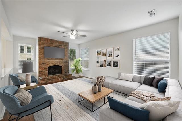 Photo - 916 Sugarberry Ln