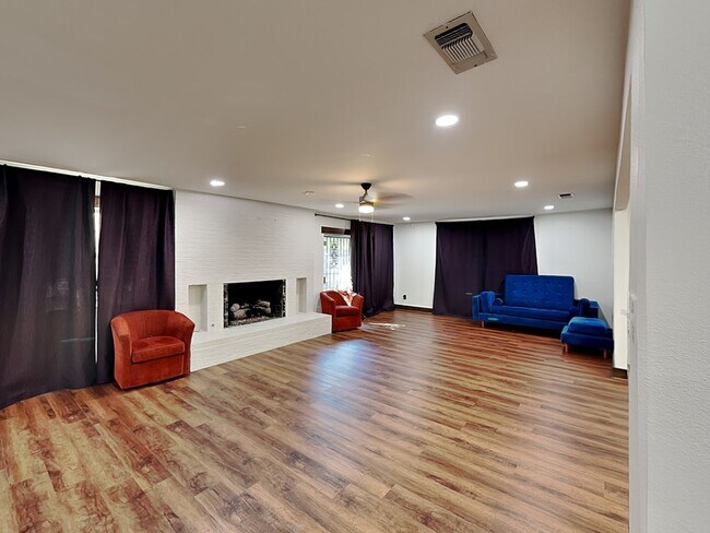 Photo - 1217 Circle Park Blvd