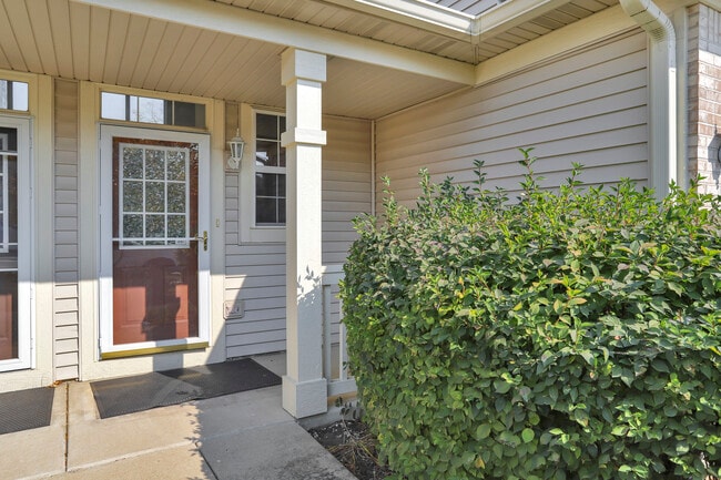 2165 Sunrise Cir