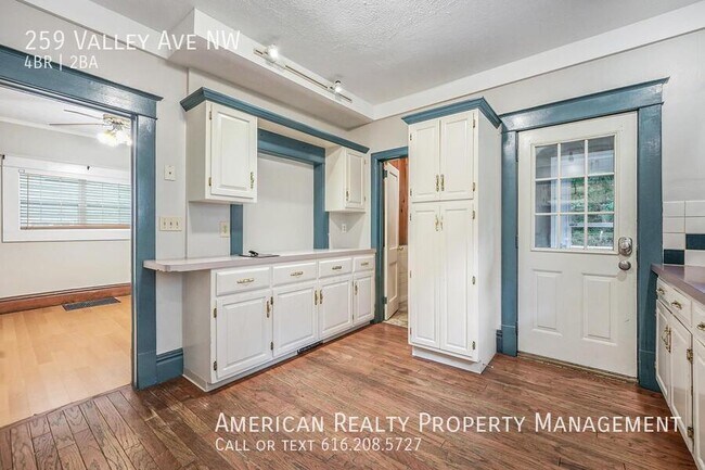 Photo - 259 Valley Ave NW