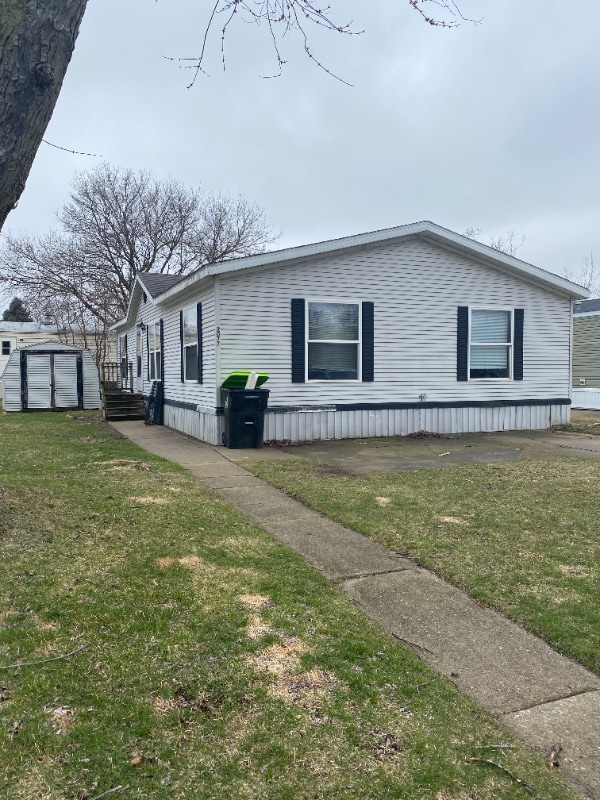 Photo - 1435 N Milford Rd House