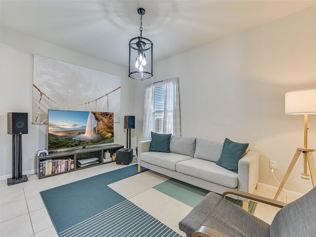 6712 Bishop Pass