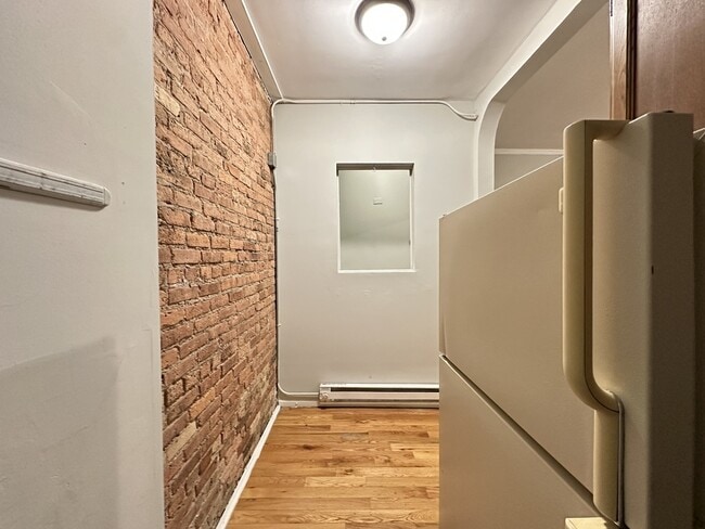 Photo - 515 W Melrose St Unit J09W