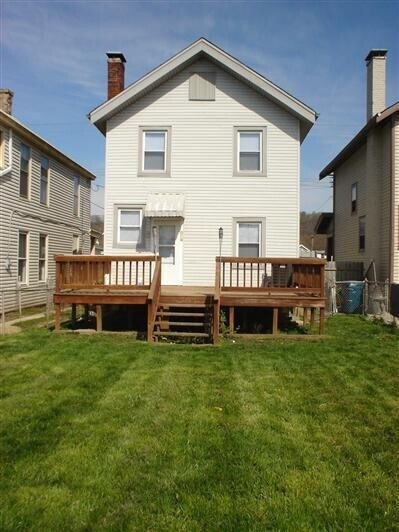 Photo - 213 W 34th St