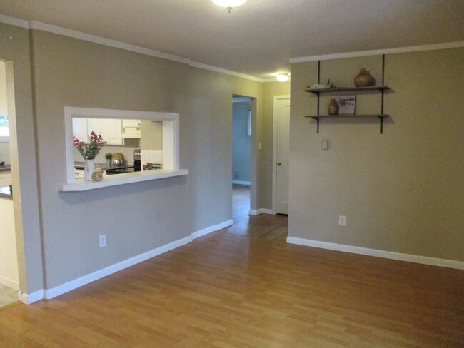 Photo - Adorable 3 Bedroom, 1 Bathroom Home in Tacoma