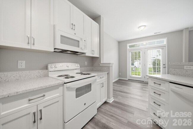 Photo - 514 Turning Leaf Way