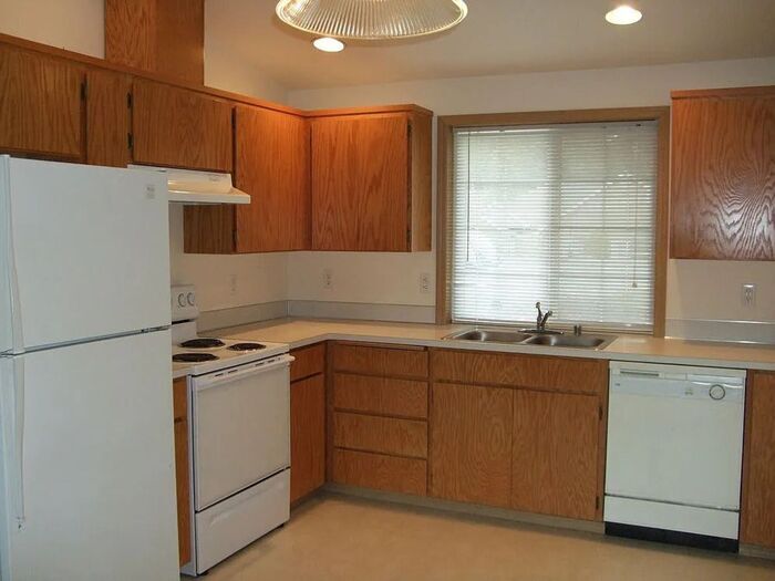 Photo - Wonderful 3 bedroom 2 bathroom Duplex in Puyallup!!